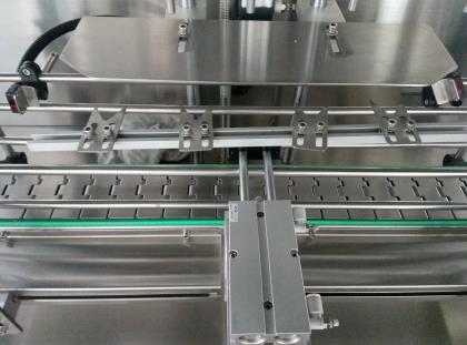 全自動花生油灌裝機(jī)